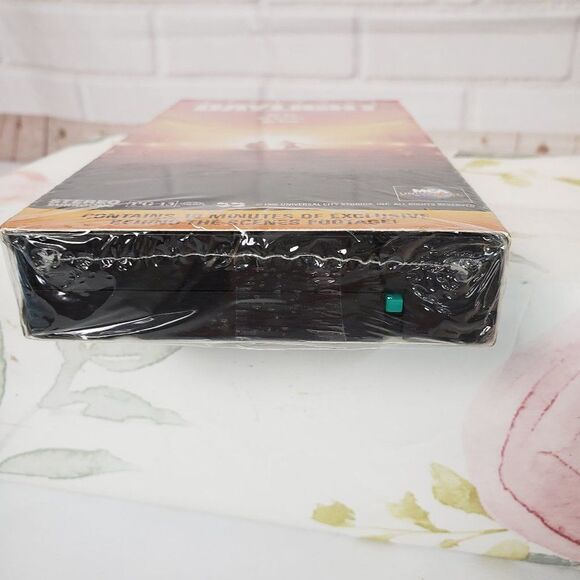 NOS Sealed Vintage 1997 Sylvester Stallone VHS Movie Daylight VCR Cassette - Picture 8 of 8